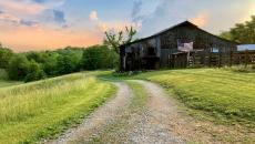 Barn in rural Columbia, Tennessee 