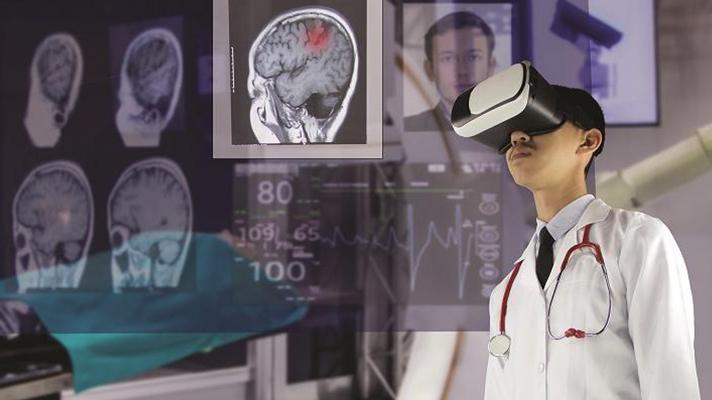 Virtual reality goggles and medical images.